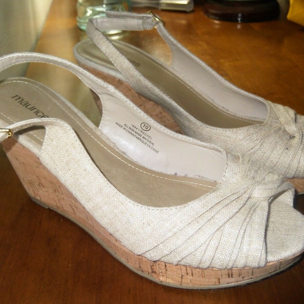 MAURICES PLATFORM Rachelle Peep Toe Heels